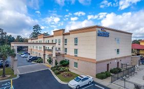 Baymont Inn & Suites Savannah South